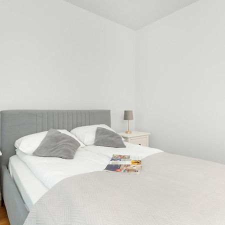 Apartament Na 15 Pietrze Z Widokiem Na Zatoke W Gdyni I Parkingiem By Noclegi Renters Gdynia Zewnętrze zdjęcie